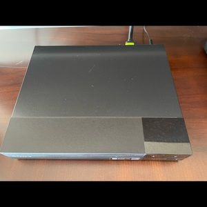 SOLD! Sony DVD/ Blu-ray Disc Player